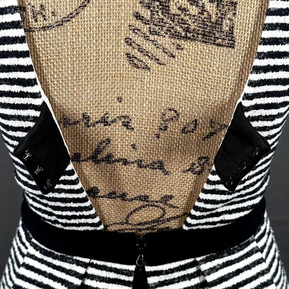 BCBGMaxazria Dress Women 2 Black White Striped Piper Sleeveless Zip Peplum Party - Picture 4 of 13